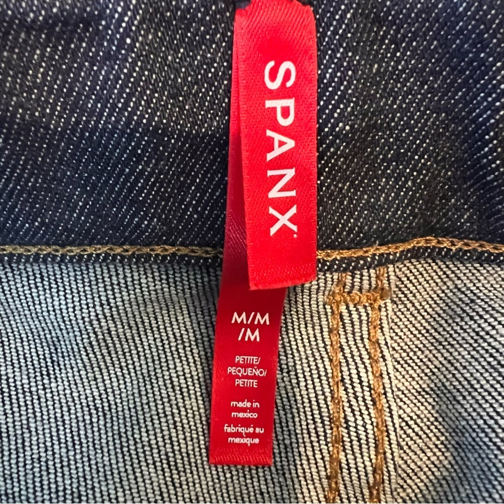 SPANX High Waisted Wide Leg Jeans Medium 30” Inseam LIKE NEW - Picture 3 of 6
